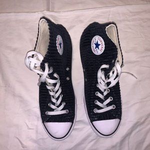 Converse Shoes - High Top Converse Ribbed Fabric Men's 9.5 Converse Shoes - High Top Converse Ribbed Fabric Men's 9.5